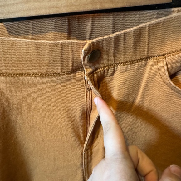 Columbia Mustard Yellow Pull On Skinny Jeans Size Medium - Picture 3 of 4